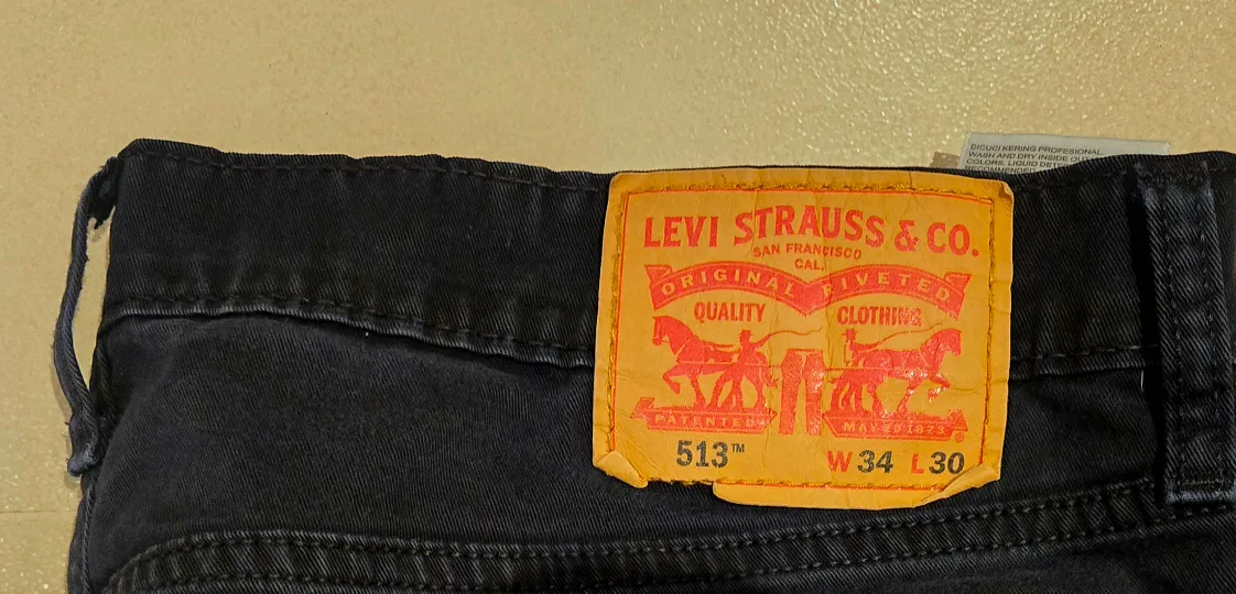 Levi Strauss & Co. 513 & 511 Jeans W34 L30 image indicator(2)