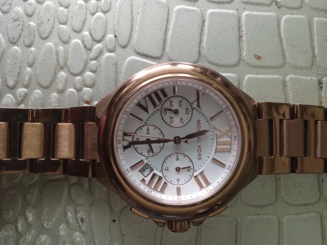 Michael Kors Rose Gold Watch thumbnail