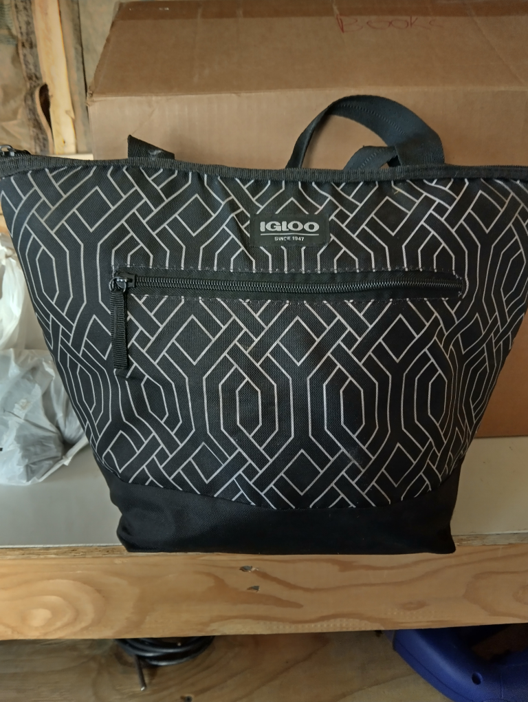 Igloo Black & White Lunch Tote Bag