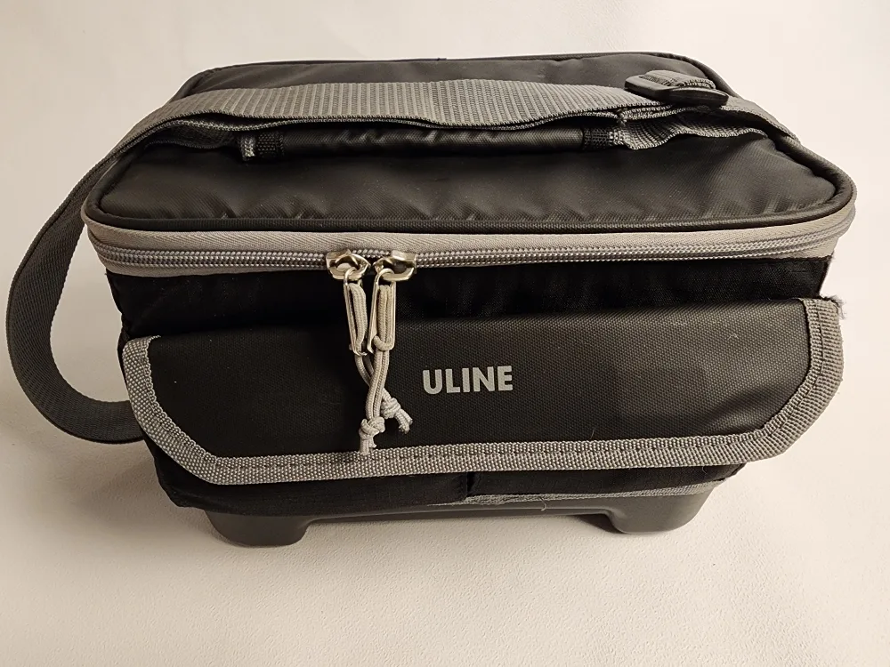 Uline Insulated Food Carrier - Black Pre-owned thumbnail