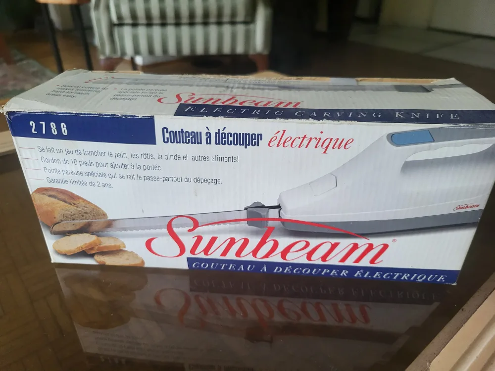 Sunbeam Electric Carving Knife - New in Box thumbnail