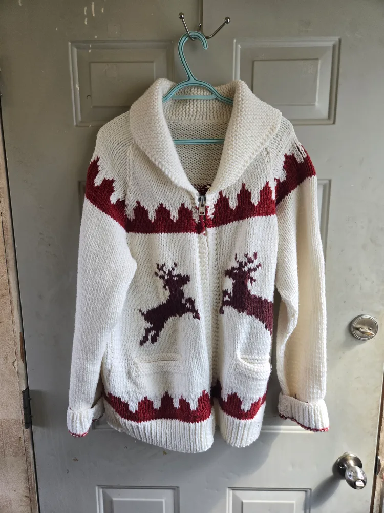 Vintage Knit Christmas Cardigan thumbnail