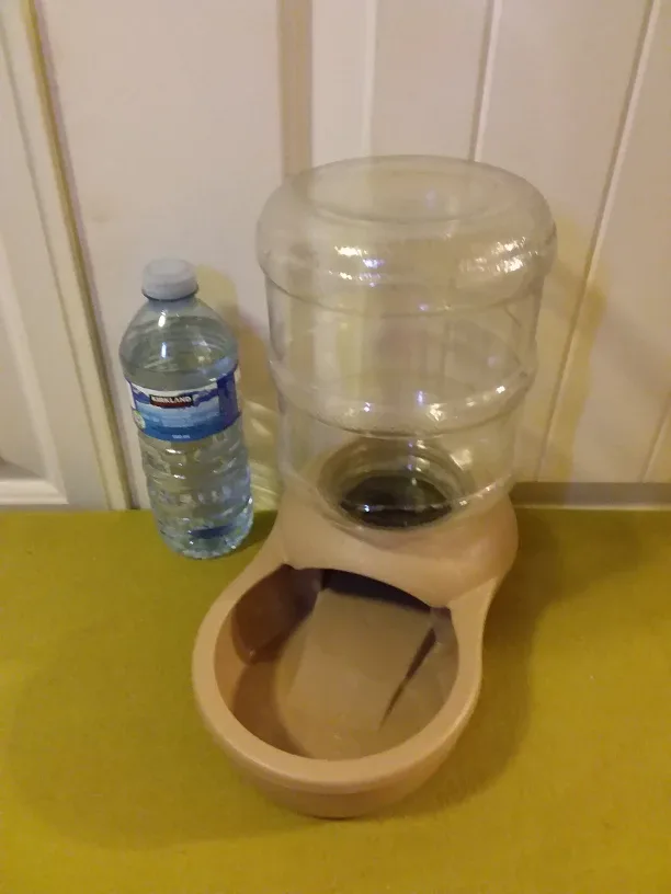 Automatic Pet Water Dispenser 🐕 🐈 🆕 🇨🇦 thumbnail