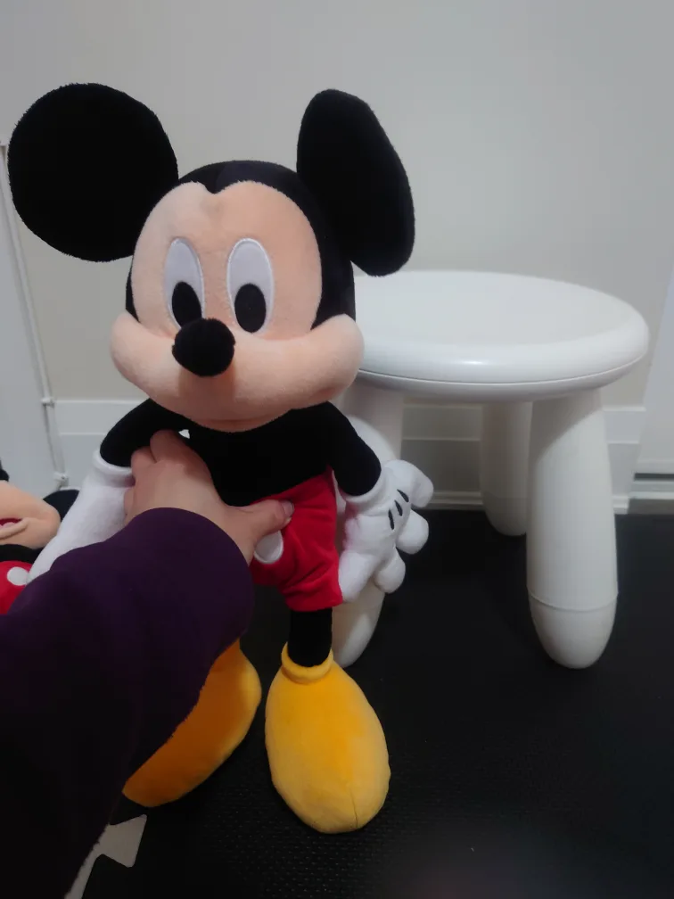 Mickey Mouse Plush Toy image indicator(3)