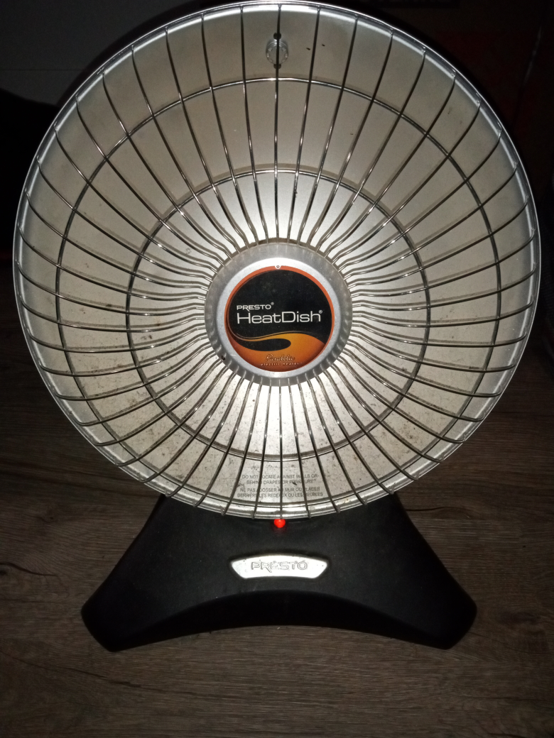 Presto HeatDish Electric Heater