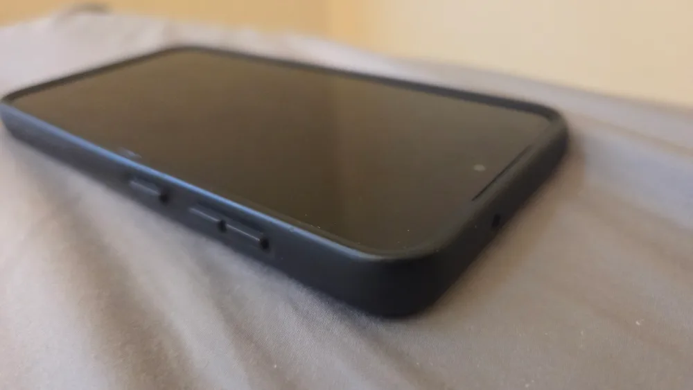 Quad Lock Samsung S23 Case image indicator(4)