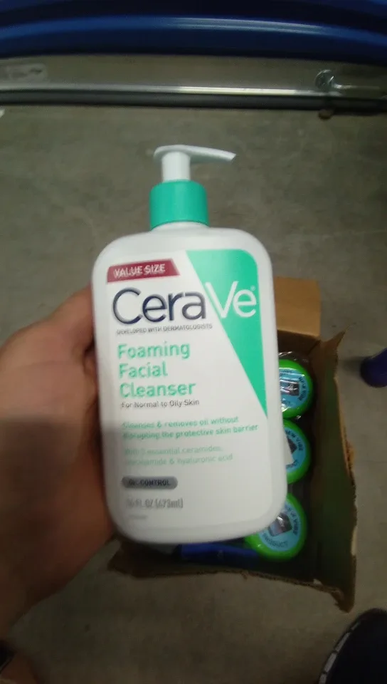 🥕CeraVe Foaming Facial Cleanser 16 fl oz thumbnail