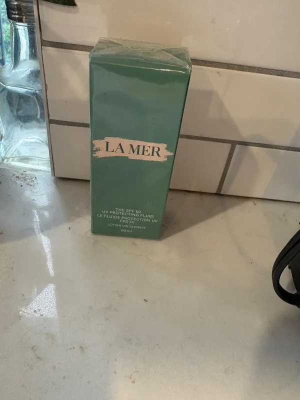 New La Mer SPF 50 UV Protecting Fluid 50ml thumbnail