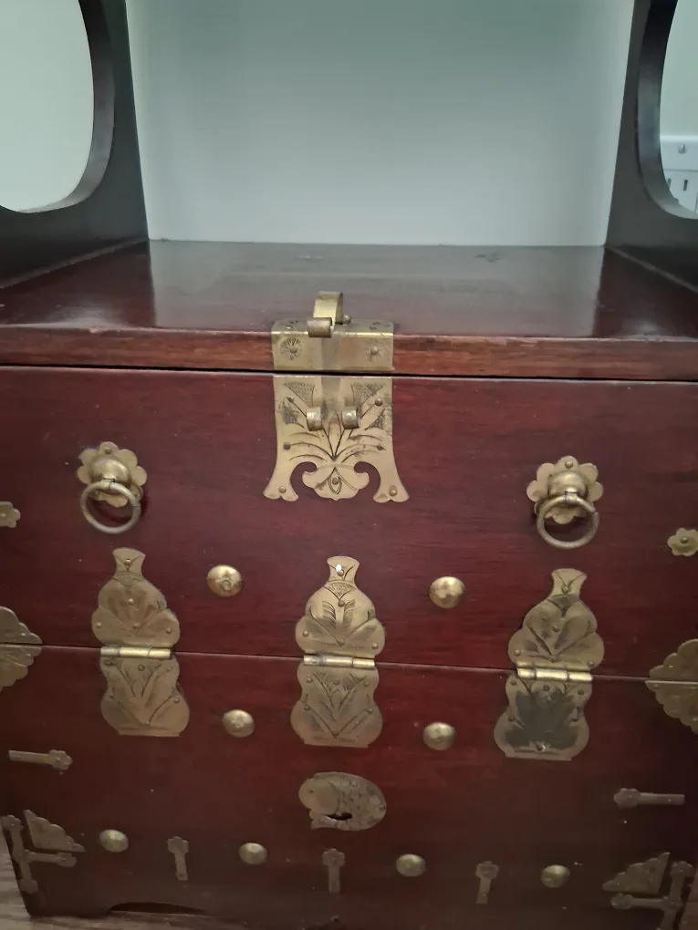 🇨🇦Antique Ancient Korean Side Table image indicator(2)