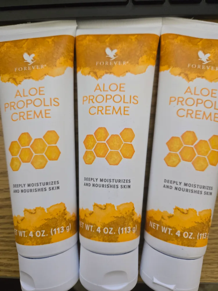 Forever Aloe Propolis Creme - 4 oz thumbnail