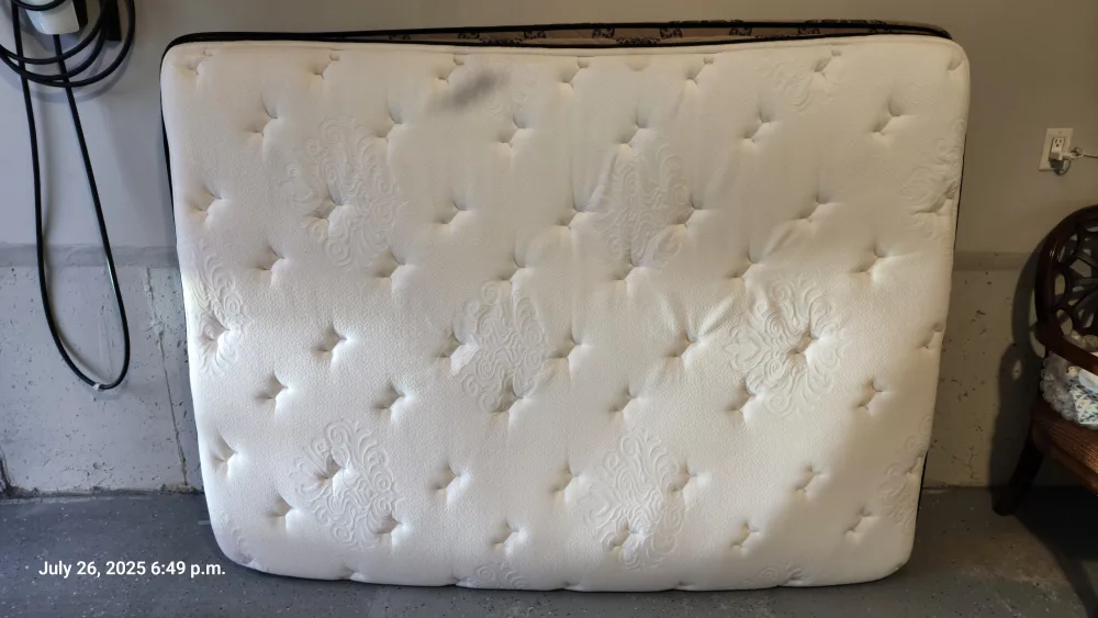 Queen Mattress thumbnail