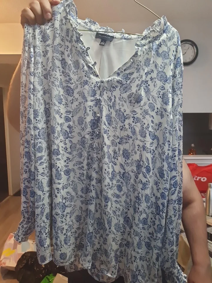 Tamara M. Blue Floral Blouse - Size XL thumbnail