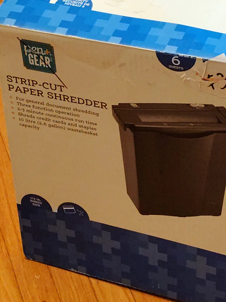 Strip-Cut Paper Shredder thumbnail