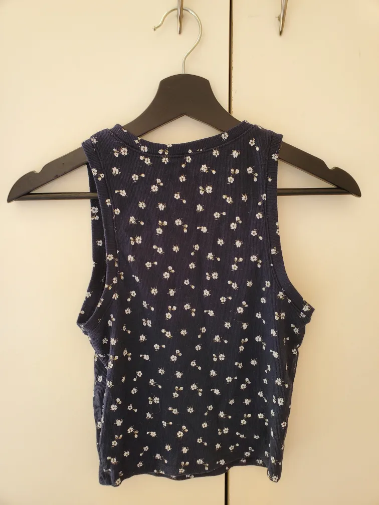 Hollister Floral Tank Top - Size M image indicator(2)
