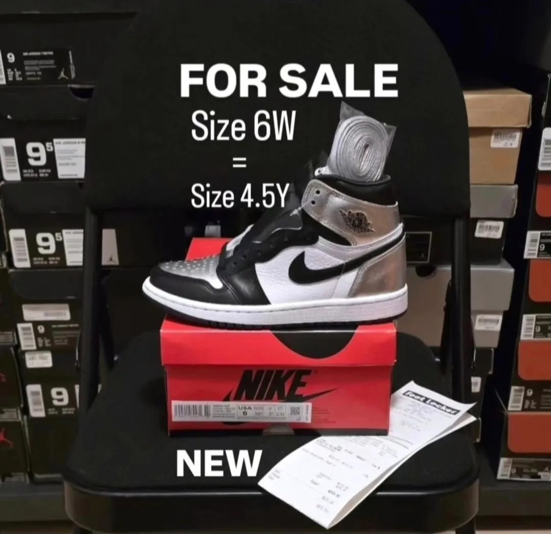 Air Jordan 1 Silver Toe size 6 women = 4.5 youth thumbnail