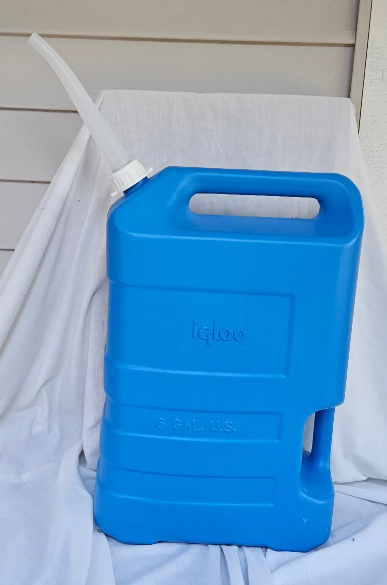Igloo Blue 6 Gallon Water Container thumbnail
