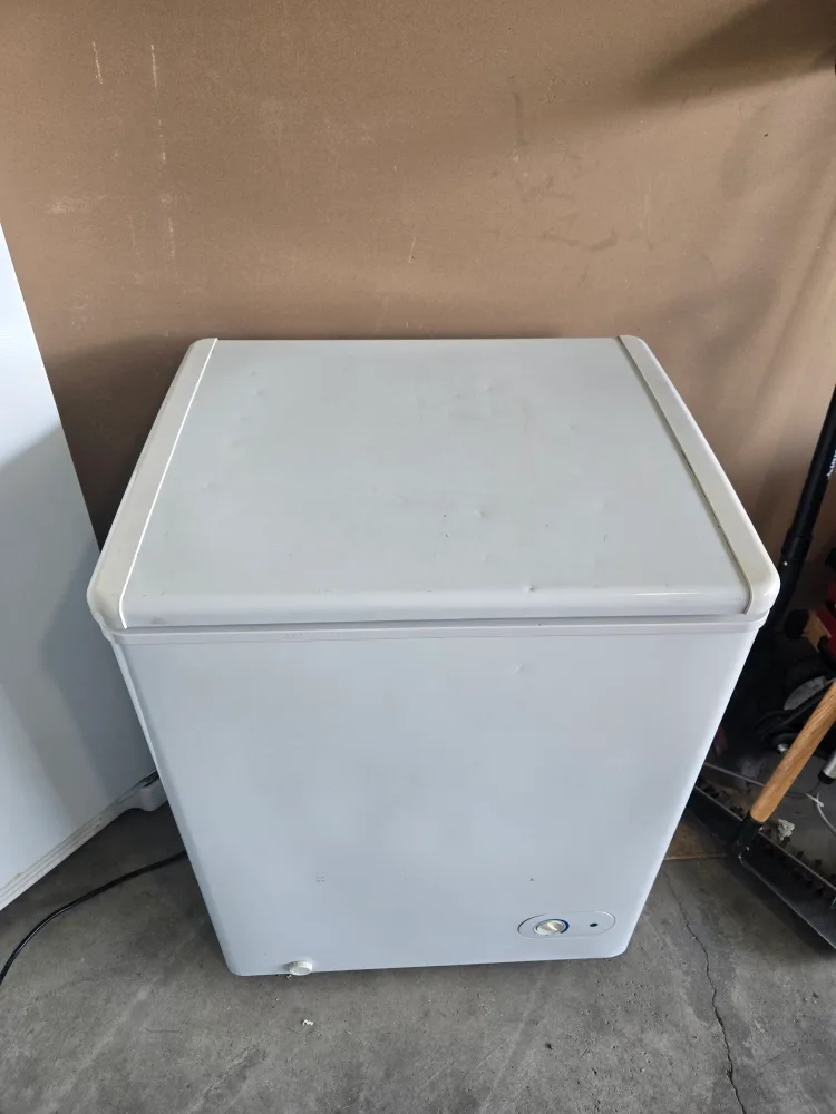 White Chest Freezer thumbnail