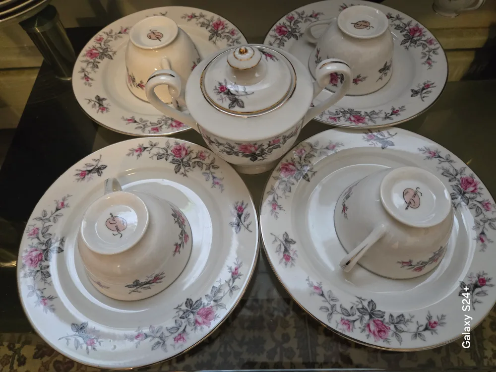 Sone China Japan Tea Cup and Saucer Set thumbnail