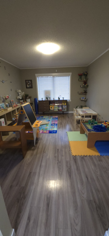 Approved Dayhome in Huntington Close NE 🇵🇭🇵🇭 - photo 2