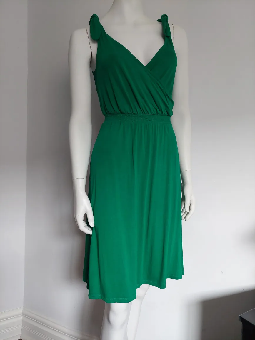Green Dress with Tie Straps thumbnail