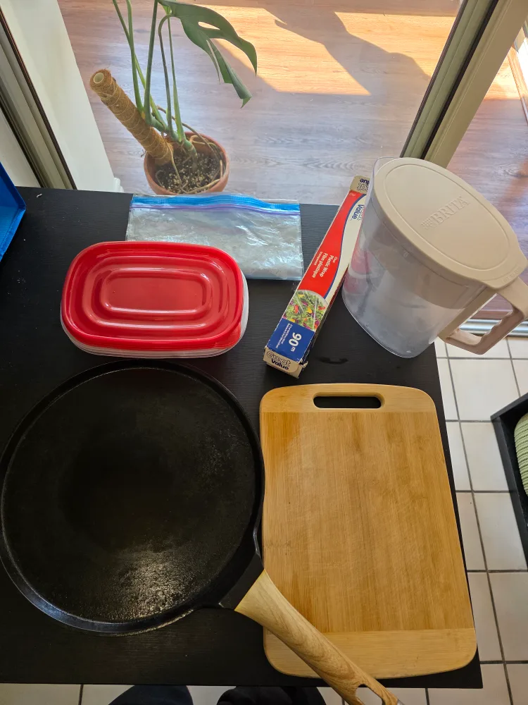 Assorted kitchen items - pickup ASAP today, tomorrow, or tuesday thumbnail