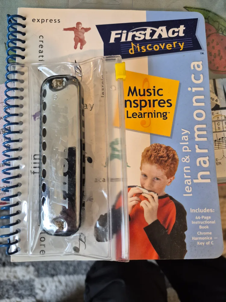New First Act Discovery Harmonica thumbnail