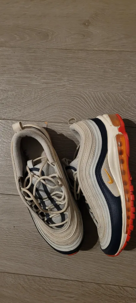 Nike Air Max 97 Shoes - Size 8.5 US image indicator(2)