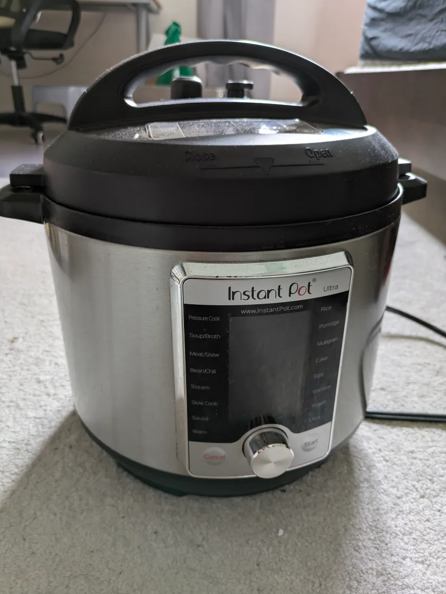 Instant Pot Ultra 60 Electric Pressure Cooker thumbnail