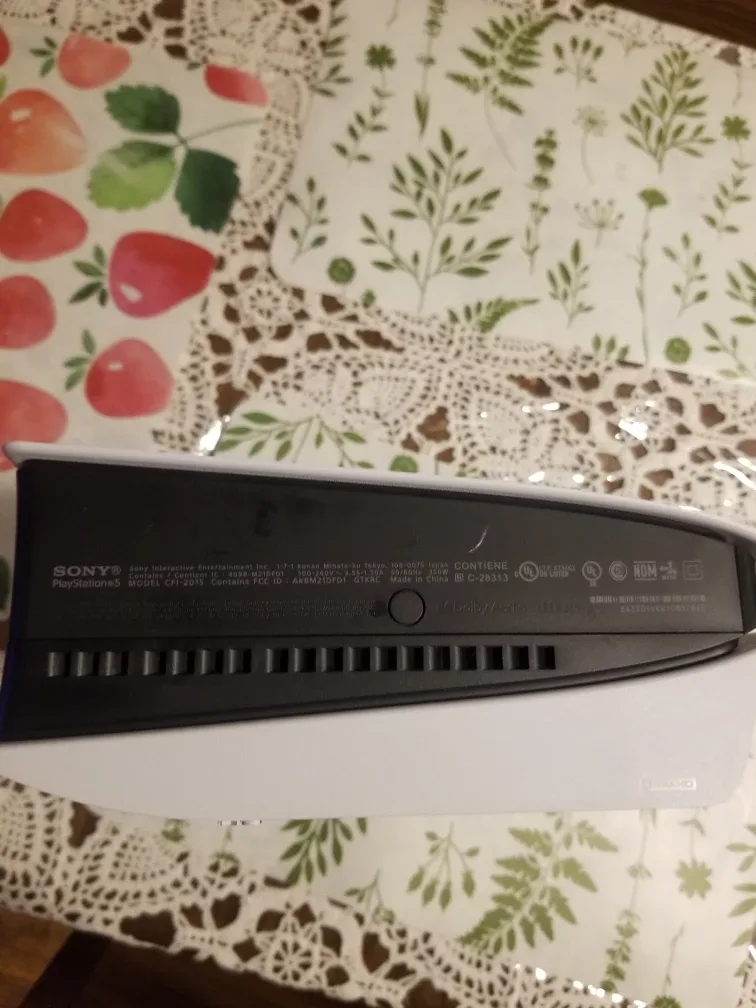 PS5 Slim Disc Spiderman 2 Edition Bundle image indicator(6)