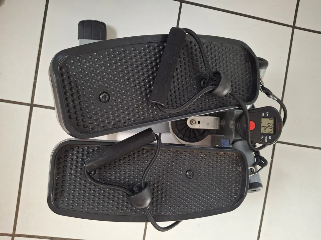 Sunny Health & Fitness Mini Stepper image indicator(5)