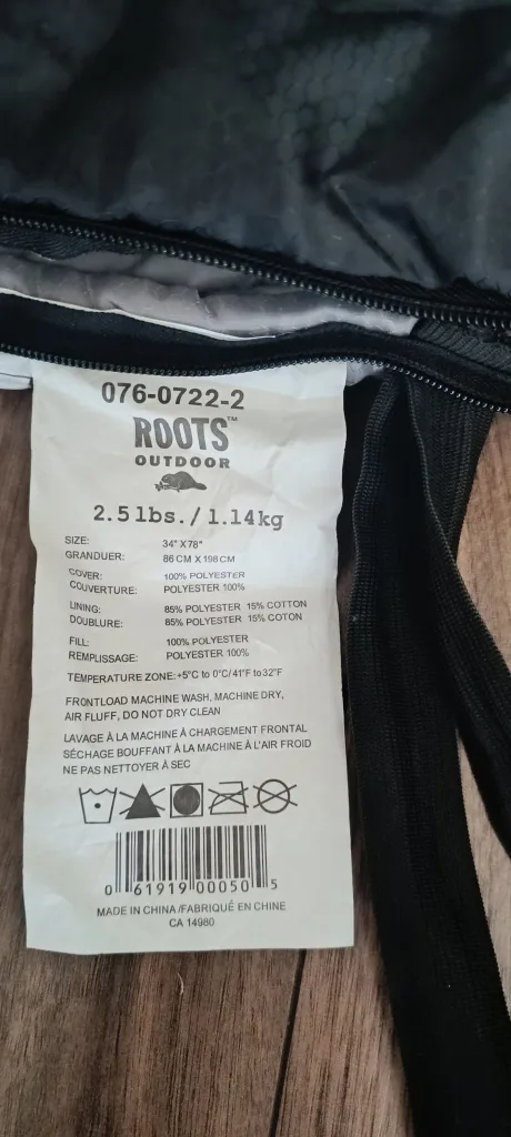 Roots Outdoor Sleeping Bag with Pillow image indicator(2)