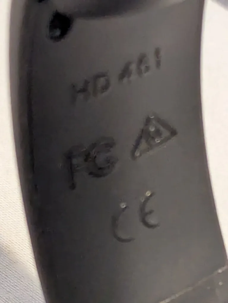 Sennheiser wired HD-461 headphones image indicator(3)