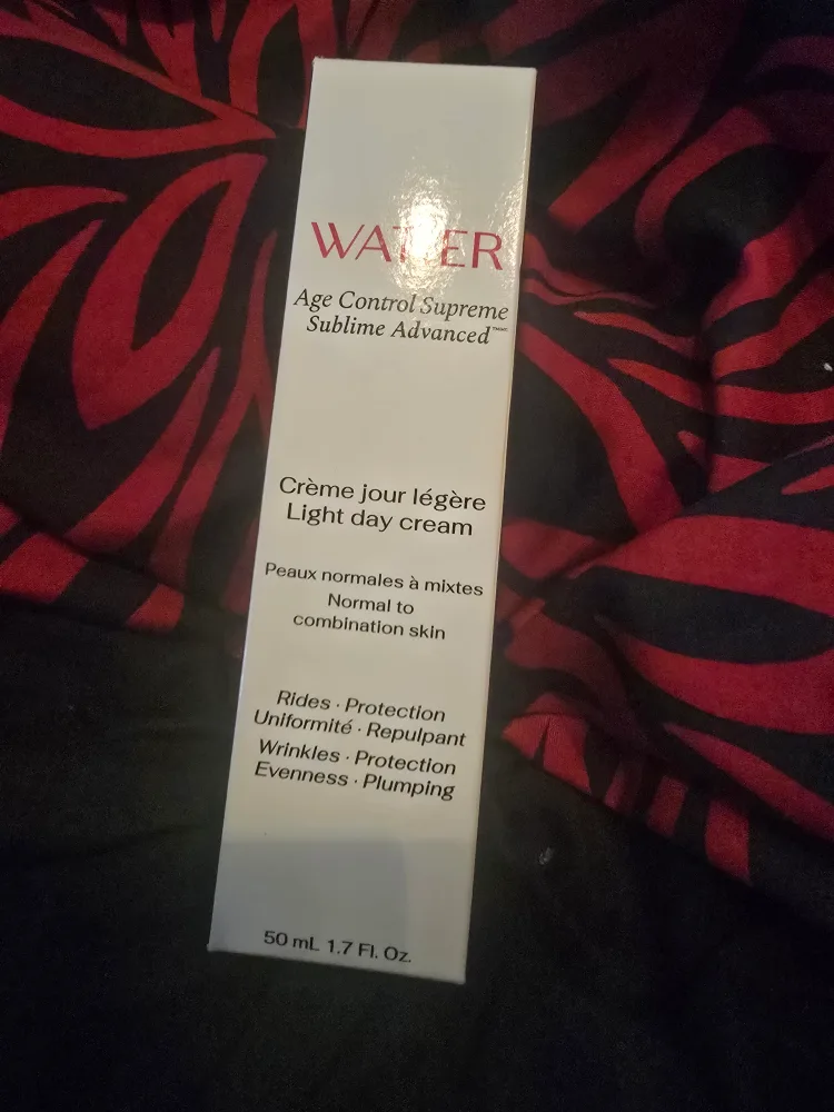 WATER Age Control Supreme Light Day Cream thumbnail