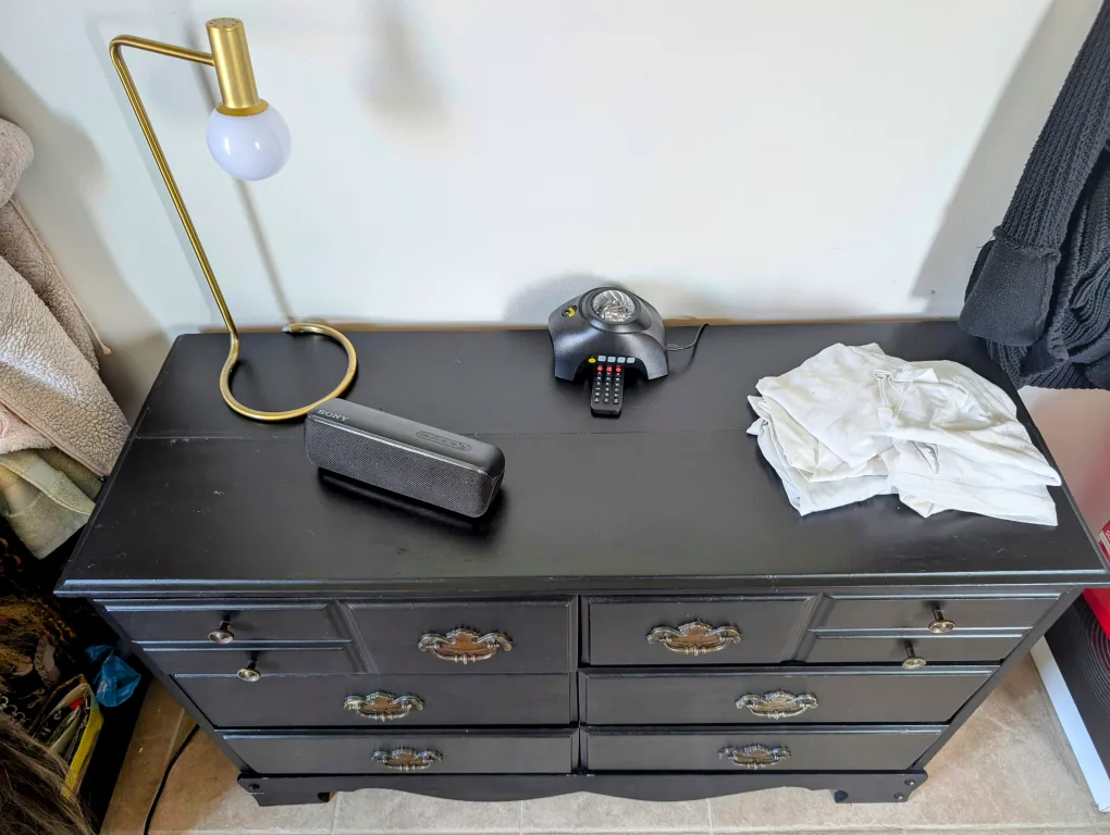 Black Dresser with 6 Drawers image indicator(2)