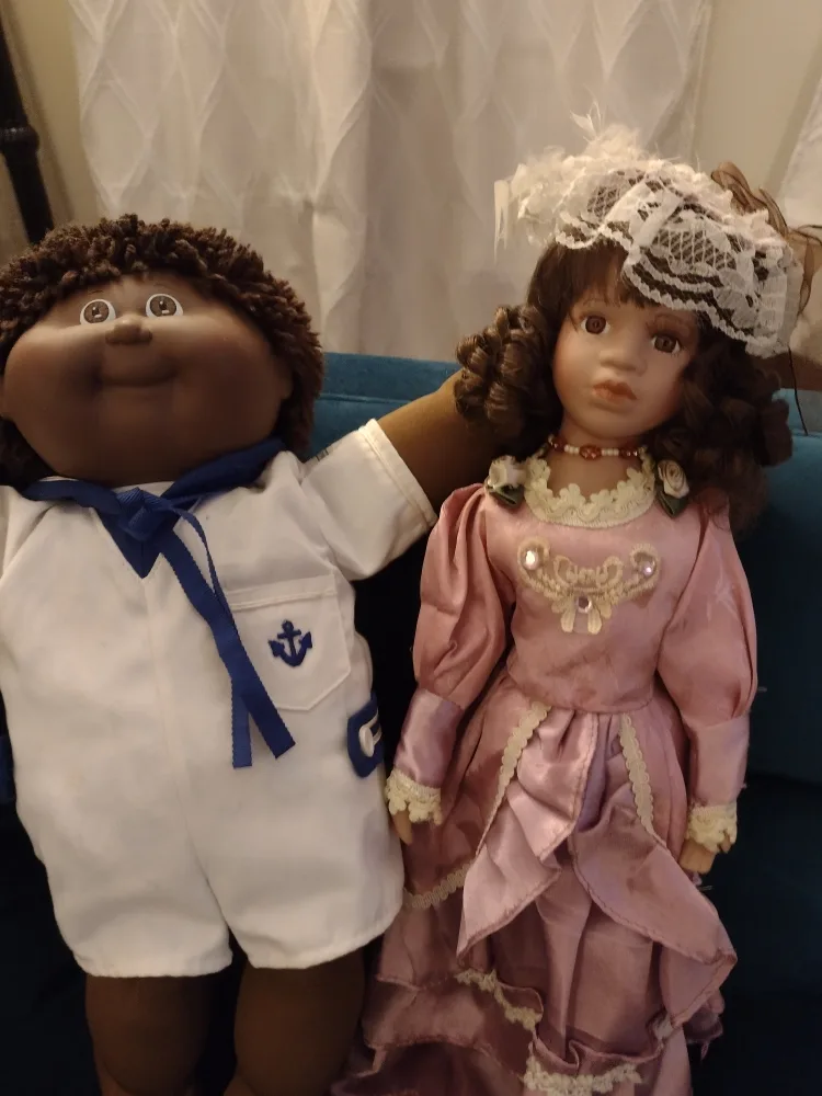 Vintage Porcelain Doll image indicator(2)