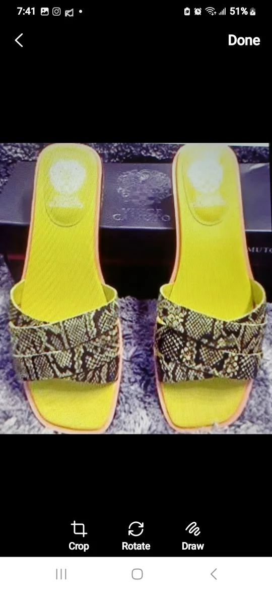 NIB | VINCE CAMUTO YDELLE LEATHER SANDALS thumbnail