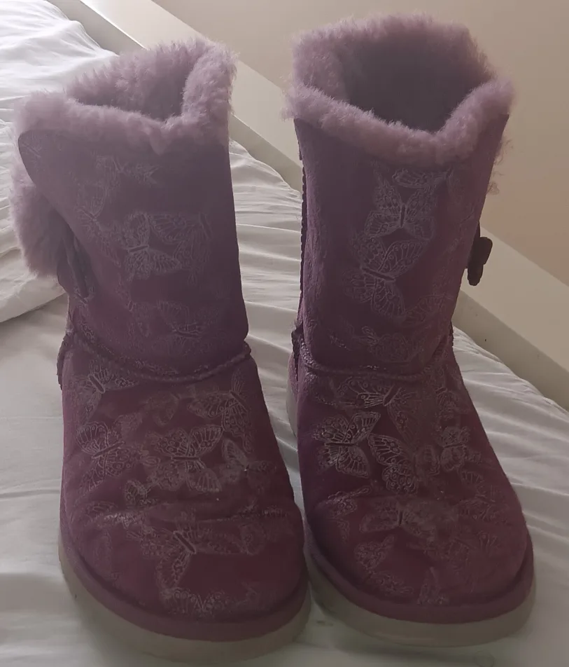 Women's UGG Purple Butterfly Boots - Size 6 thumbnail