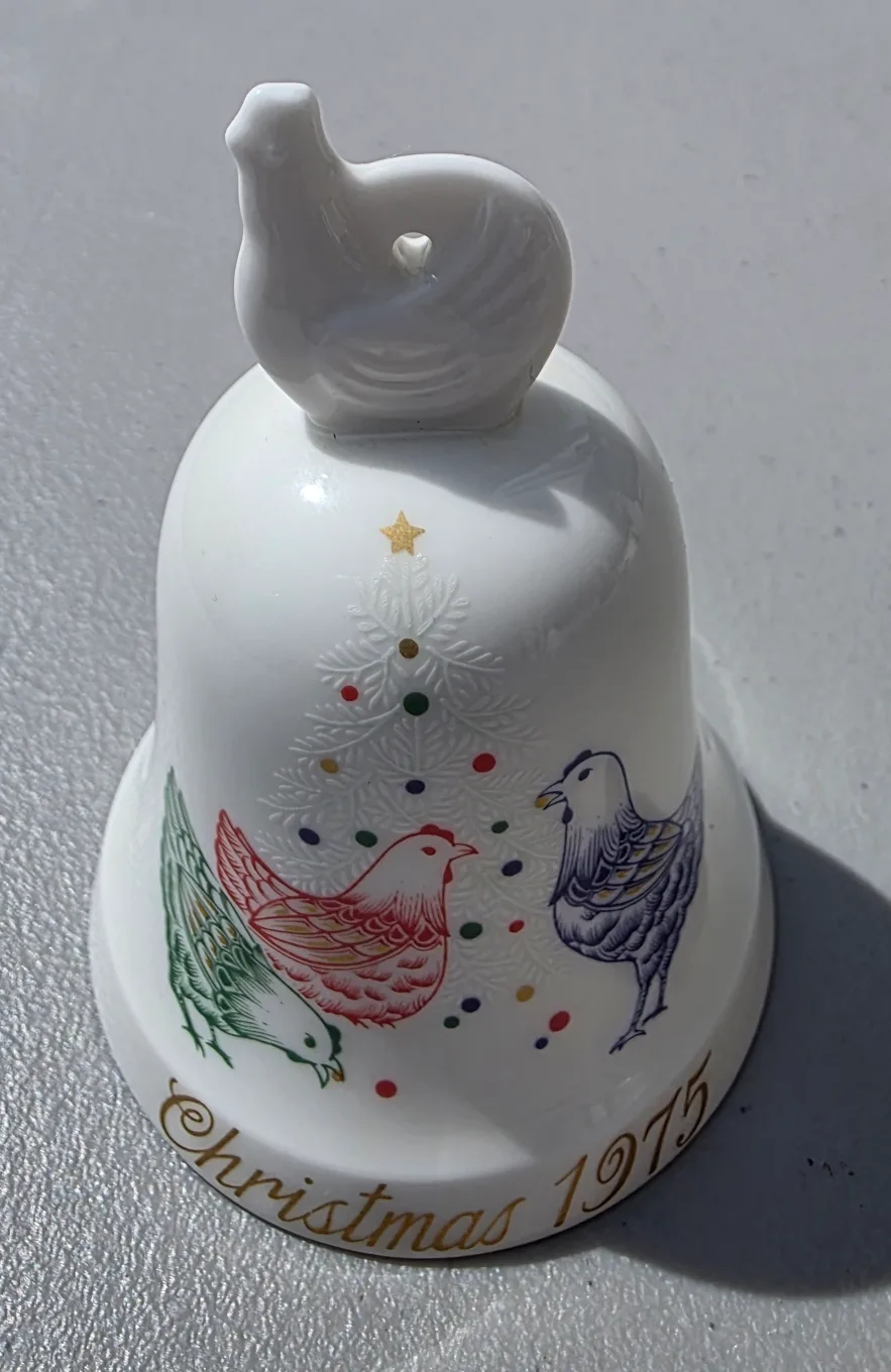 Noritake Fourth Edition Christmas 1975 Bell thumbnail