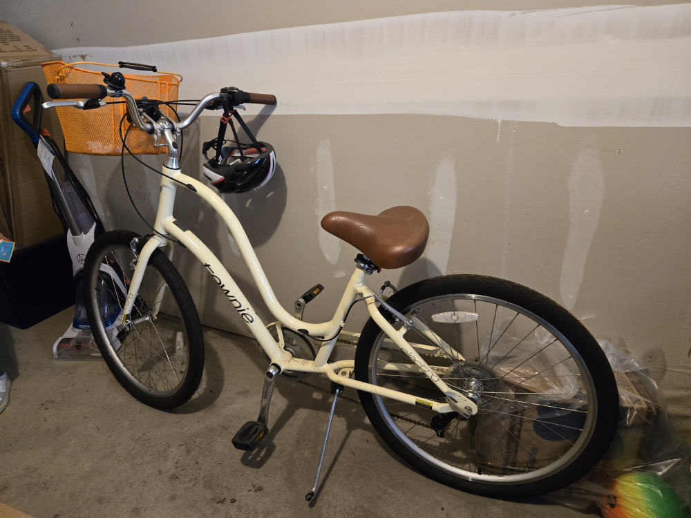 Townie Cream-Colored Bike