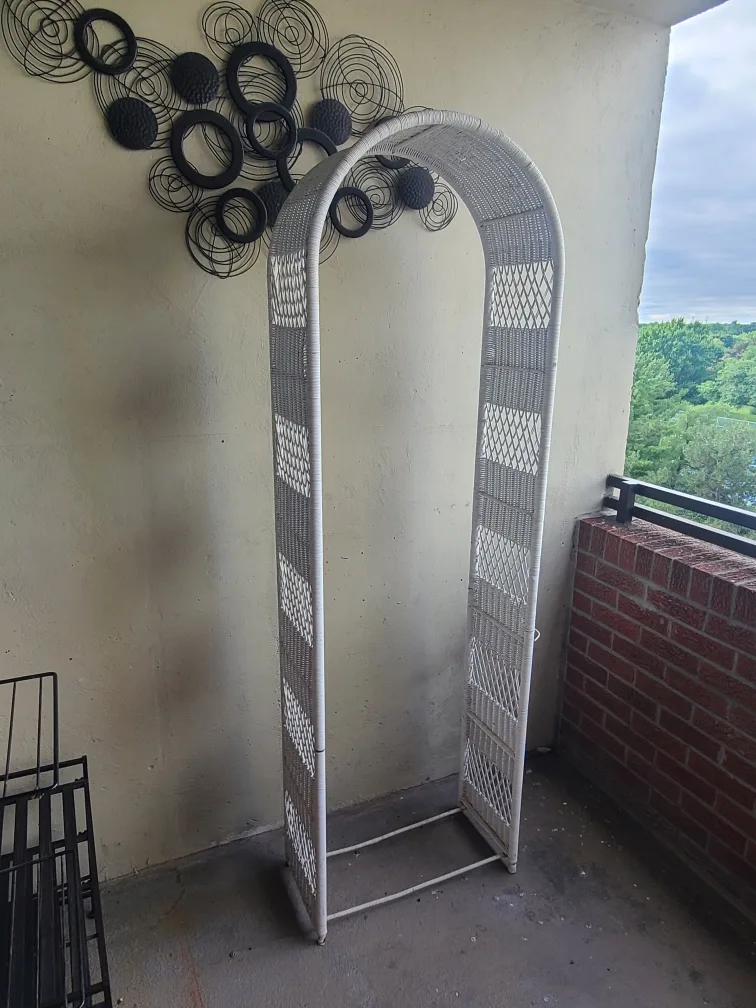 🇨🇦 Rattan /Wicker  arch stand image indicator(5)