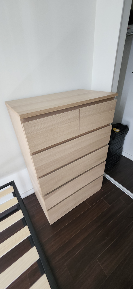 Wooden 6-Drawer Dresser