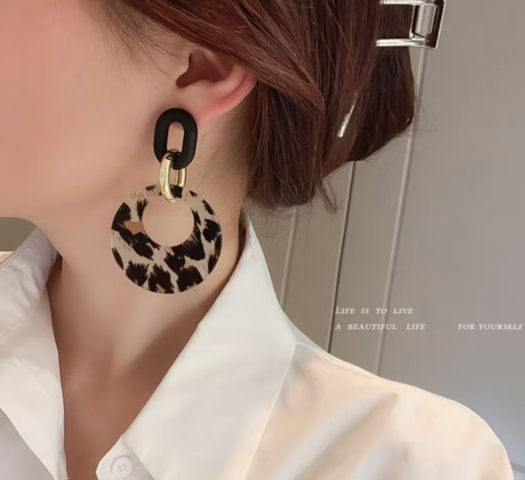 Leopard Print Dangle Earrings