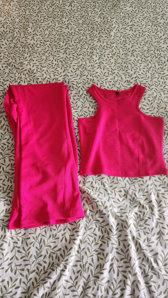 URGENT *Moving Sale* Tokyo Talkies Urban Pink Set (XS) thumbnail