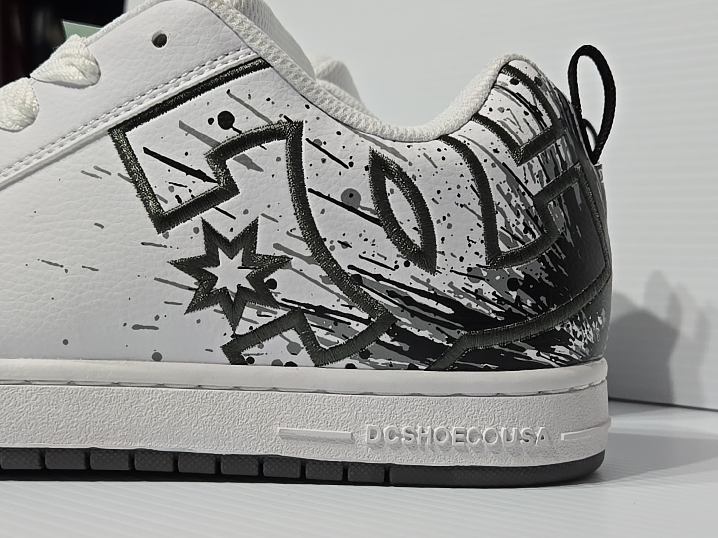 New DC Shoes Court Graffik White/Black - photo 2