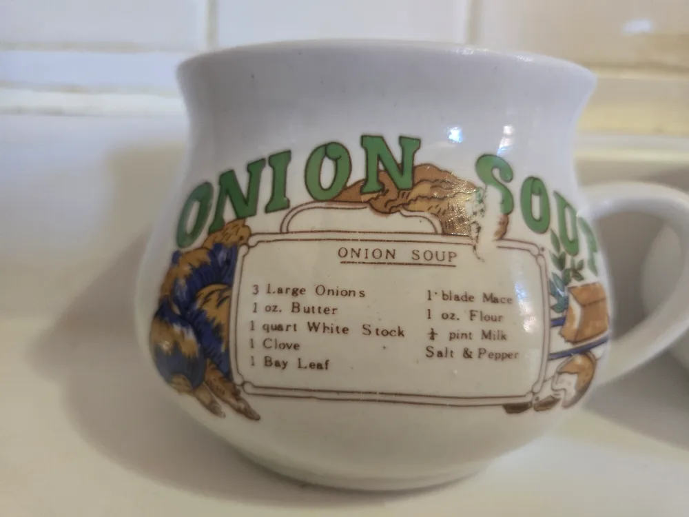 Vintage Soup Recipe Bowls thumbnail