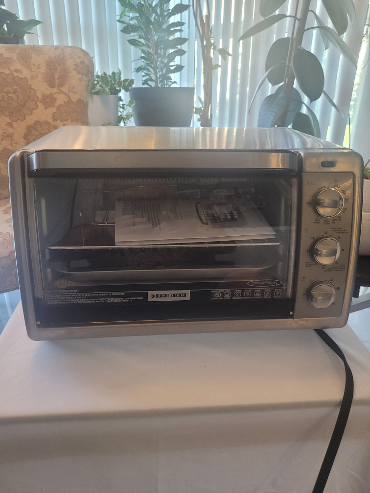 Black+Decker Convection Toaster Oven