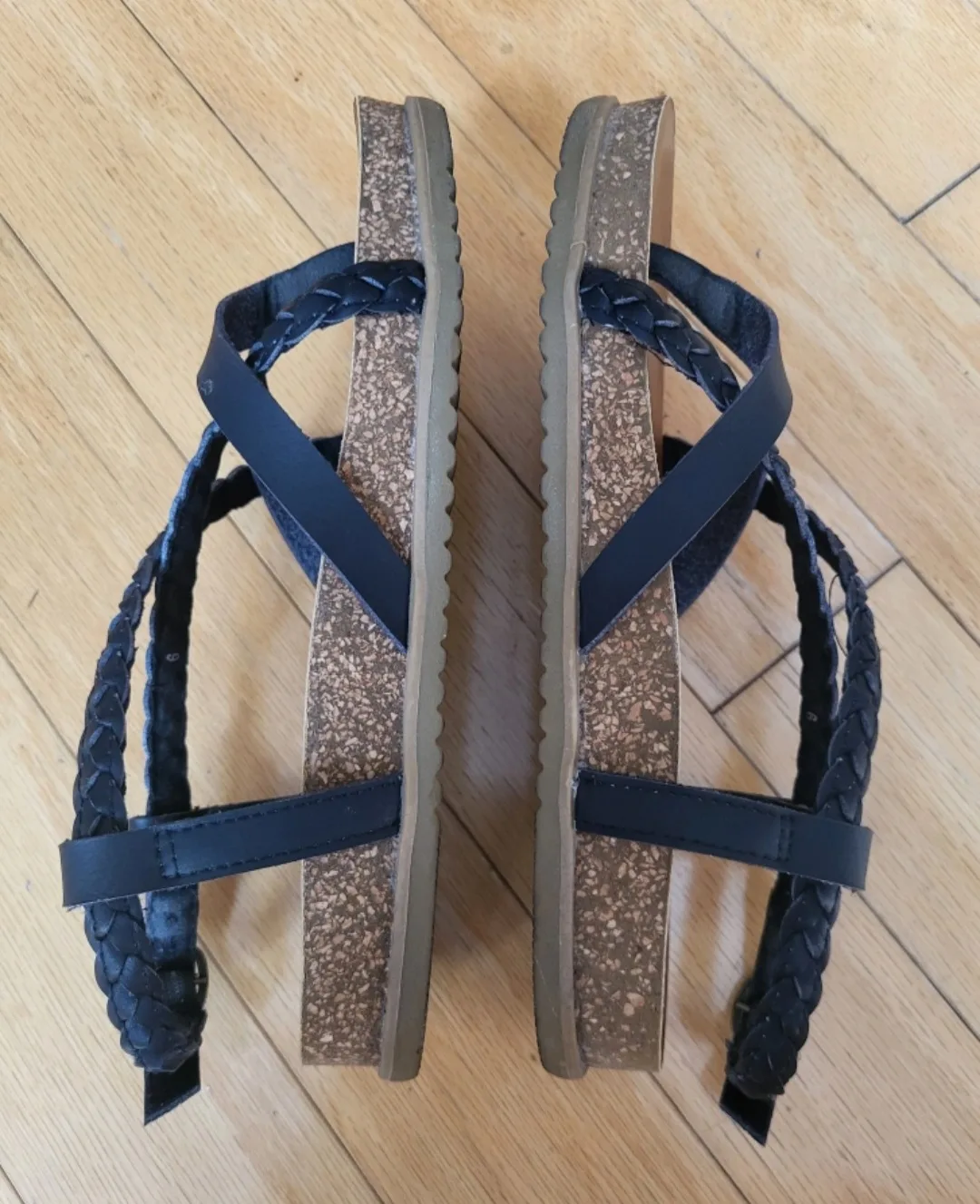 ❣️ New Blowfish Foxtail Black Vegan Leather Sandals size 6 image indicator(7)