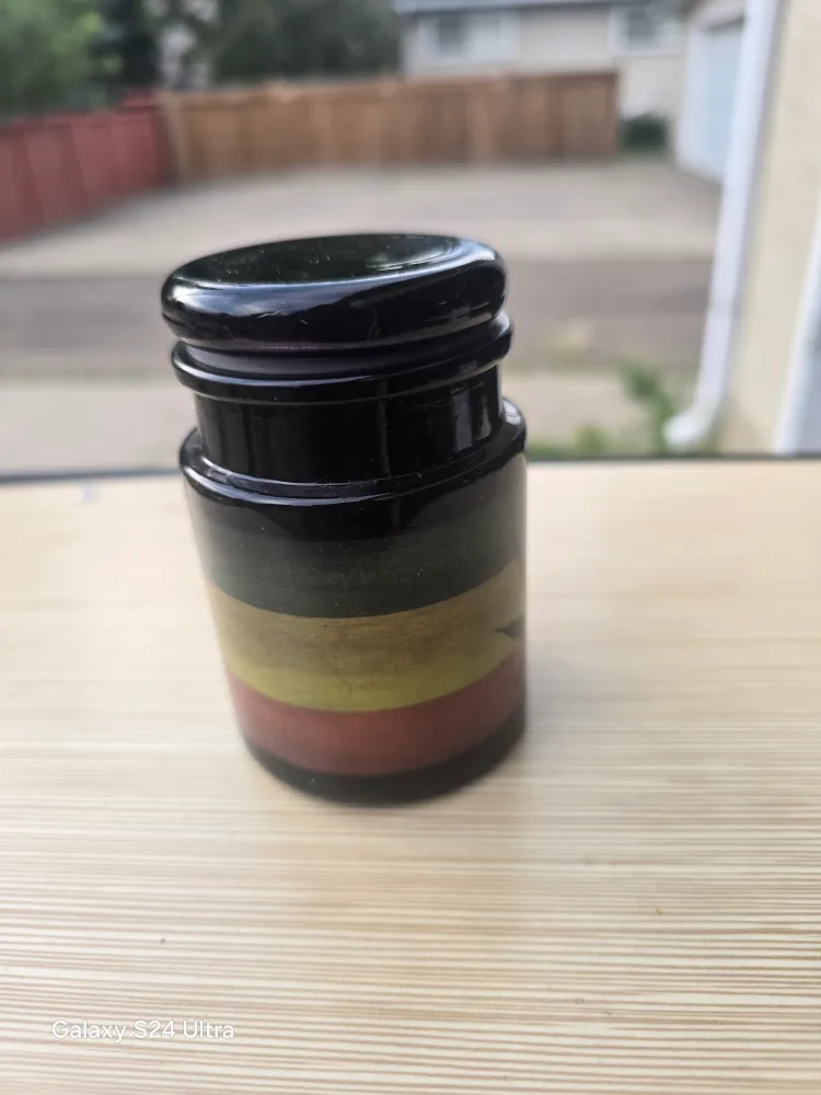 Glass Jar with Leaf Design image indicator(3)