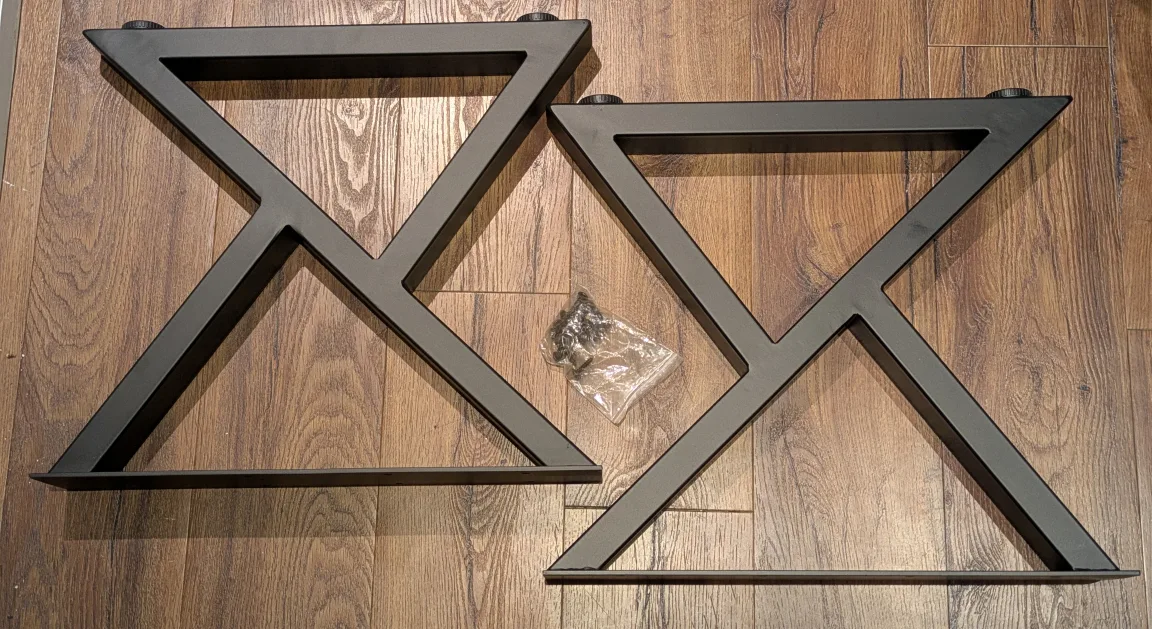 New 2-piece black metal table legs 🇨🇦 thumbnail