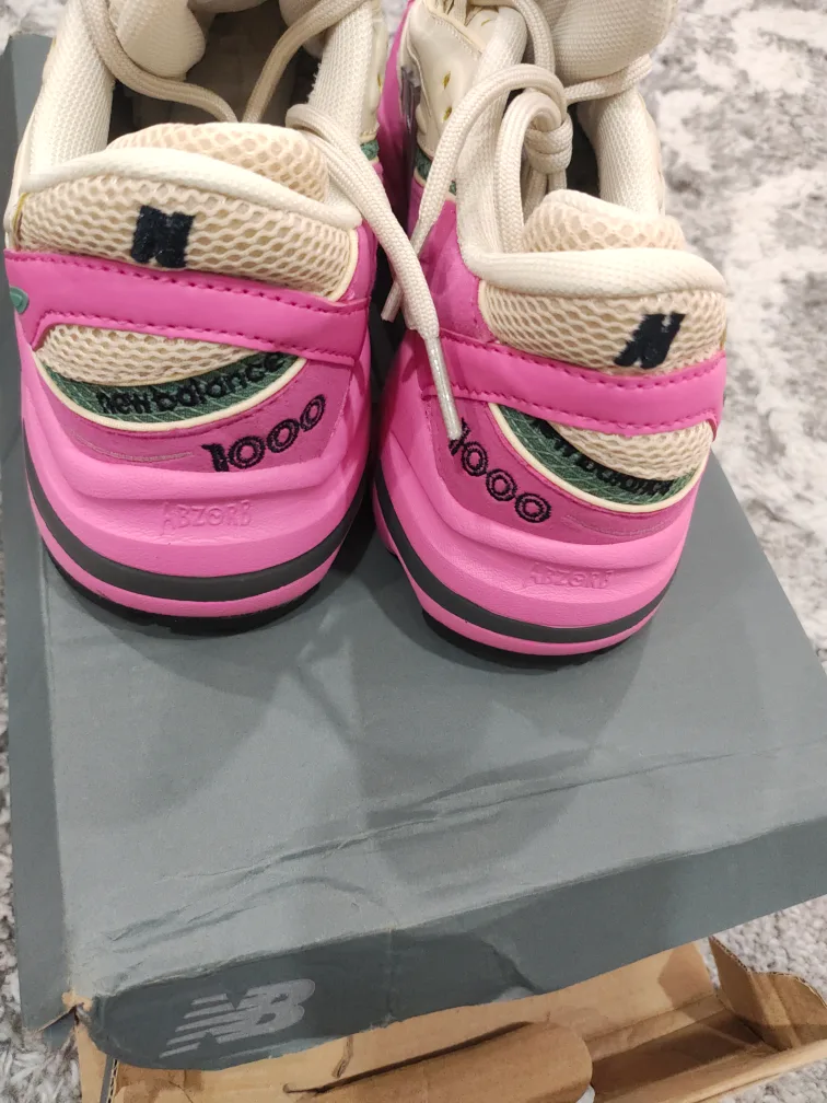 New Balance 1000 Pink/Green Sneakers image indicator(4)